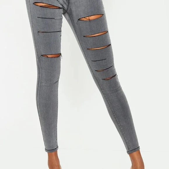 PRETTYLITTLETHING Washed  Grey Rip Ripped Disco Skinny Jeans - Picture 2 of 4